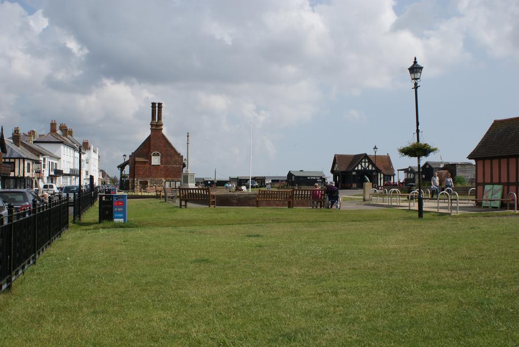 Tirah Guest House Aldeburgh Eksteriør billede